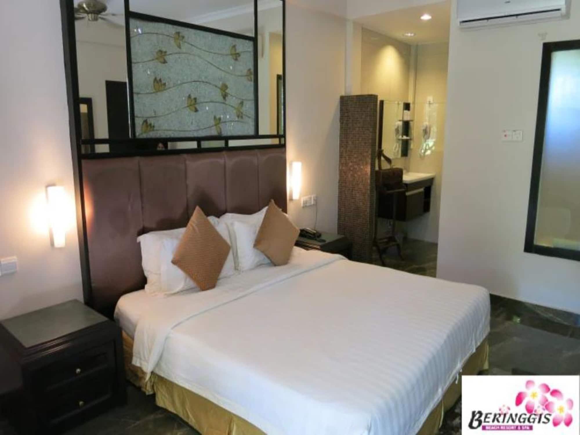 Beringgis Beach Resort & Spa Papar Exterior photo